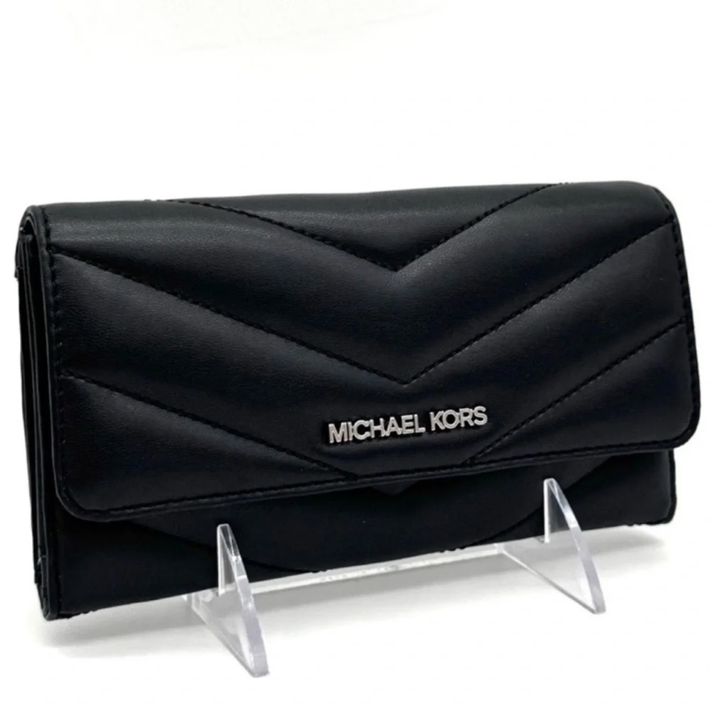Michael Kors Large Quilted Trifold Wallet Black/Silver
